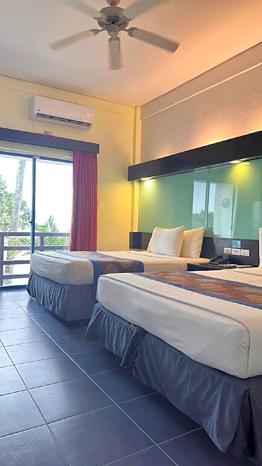 Photo 1 of 5 of 2 Queen Beds Suite, Beach View