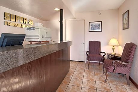 Super 8 by Wyndham Oklahoma Fairgrounds