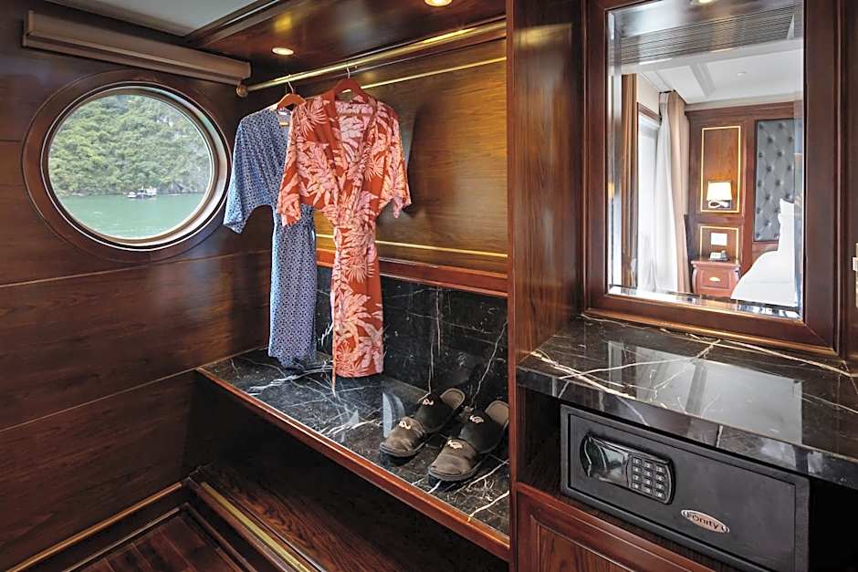 Paradise Elegance Cruise Halong