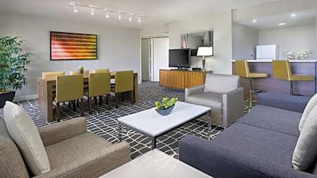 Ivy Suite