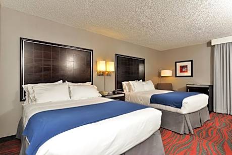 Standard Room with Two Queen Beds