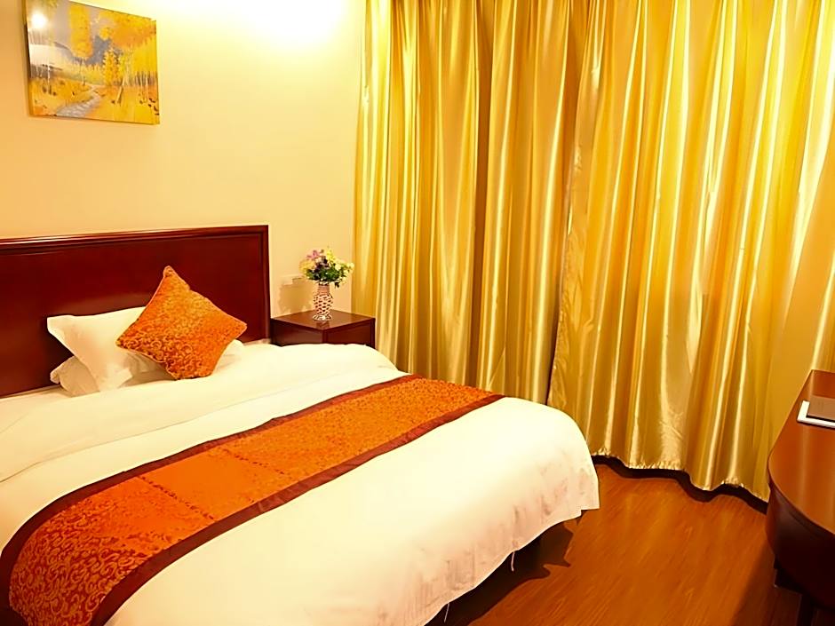 GreenTree Inn JiangSu DingShu Twon JieFang(E) Road Express Hotel