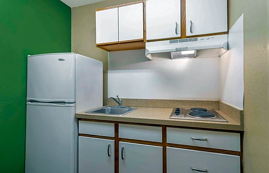 Extended Stay America Select Suites - Tampa - Brandon