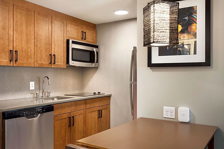 Homewood Suites by Hilton Syracuse - Carrier Circle