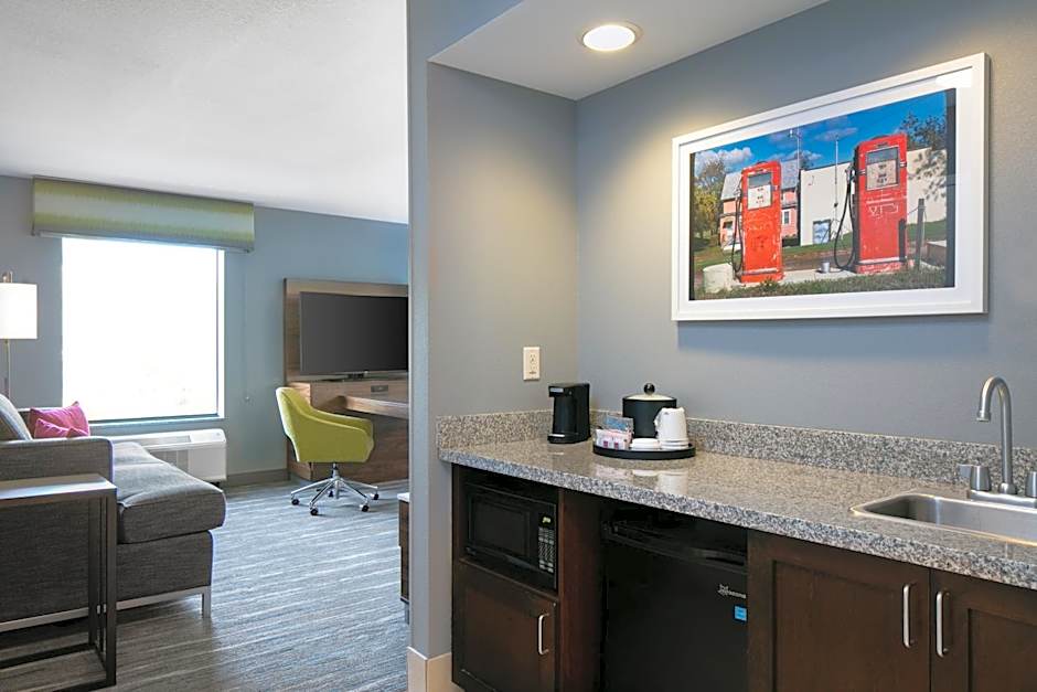 Hampton Inn By Hilton & Suites Grafton