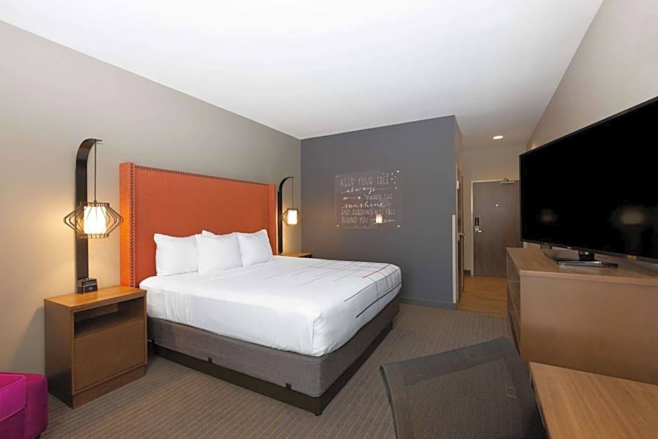 La Quinta by Wyndham Altoona Des Moines