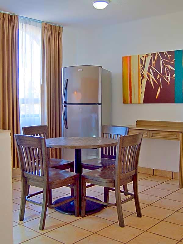 Sunrock Hotel & Suites