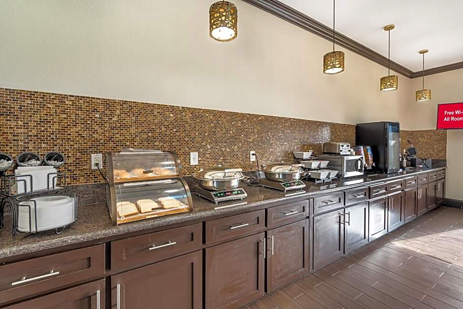 Red Roof Inn & Suites Sulphur Springs