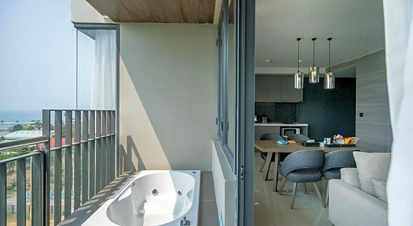 Cross Vibe Pattaya Seaphere