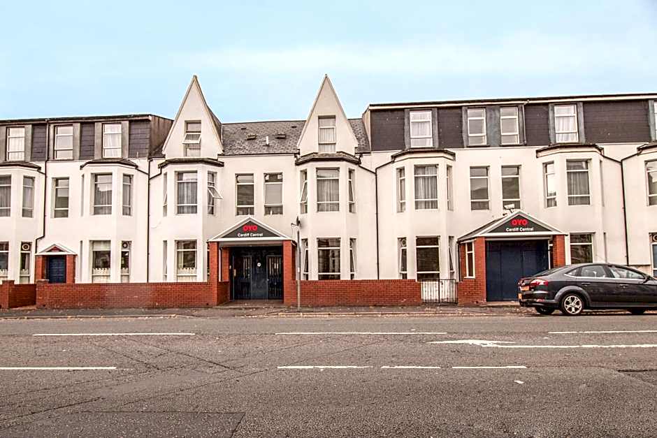 Cardiff Riverside Hotel by Belvilla