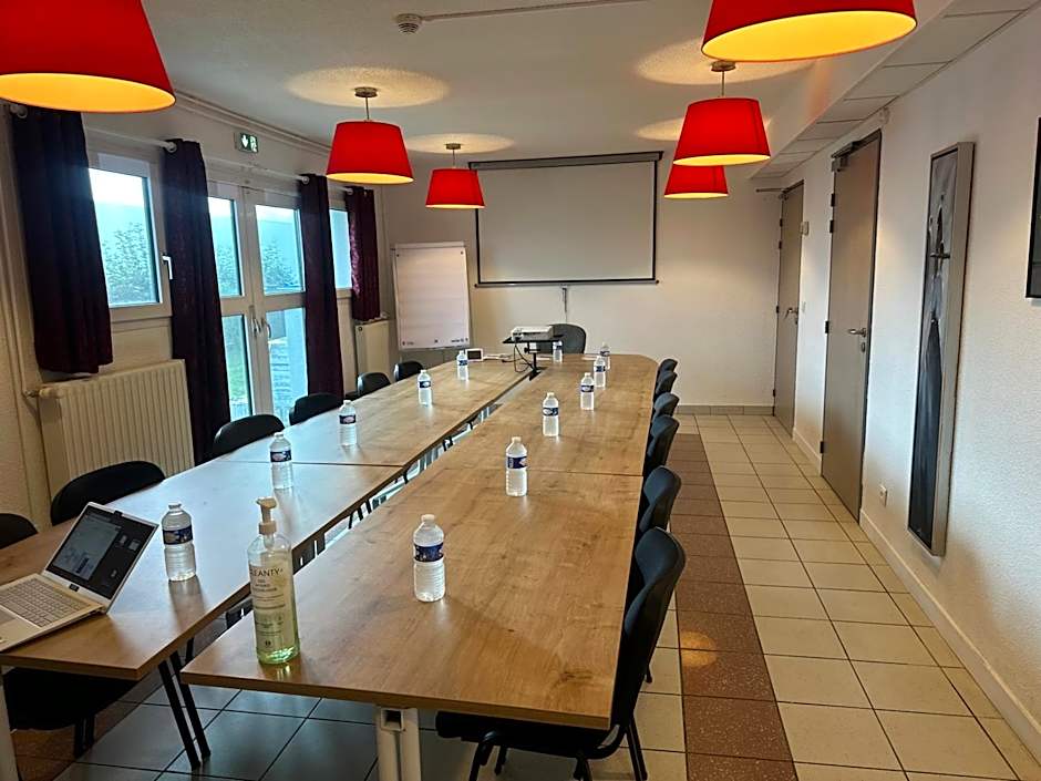 Brit Hotel La Bonne Etape