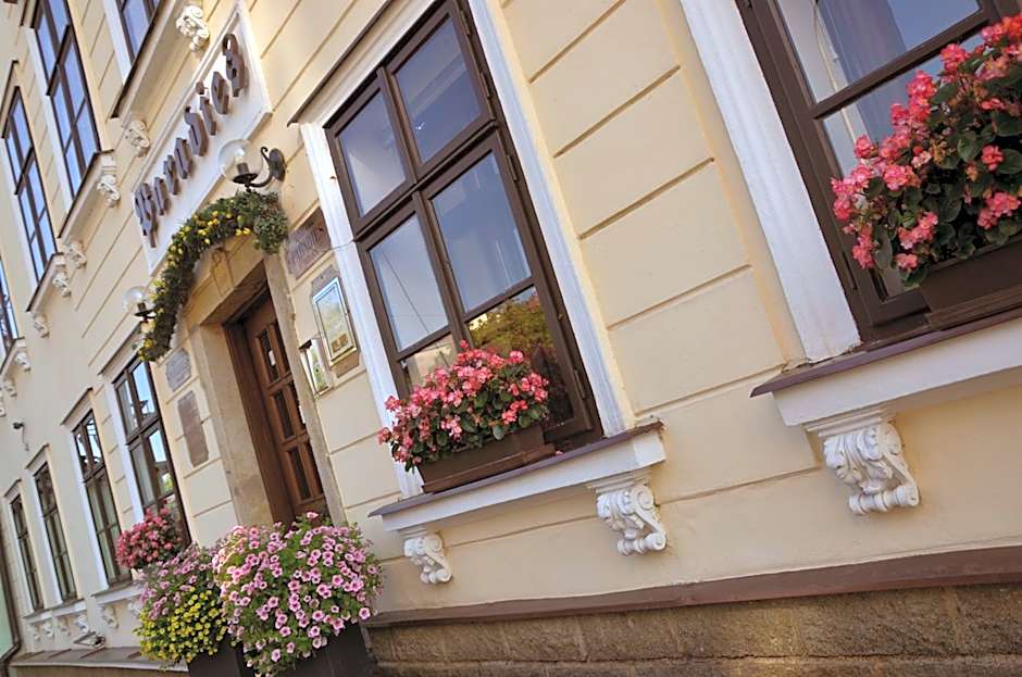 Hotel Paradies