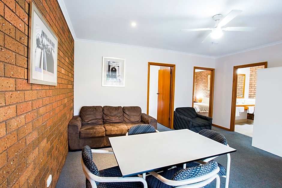 Sportslander Motor Inn