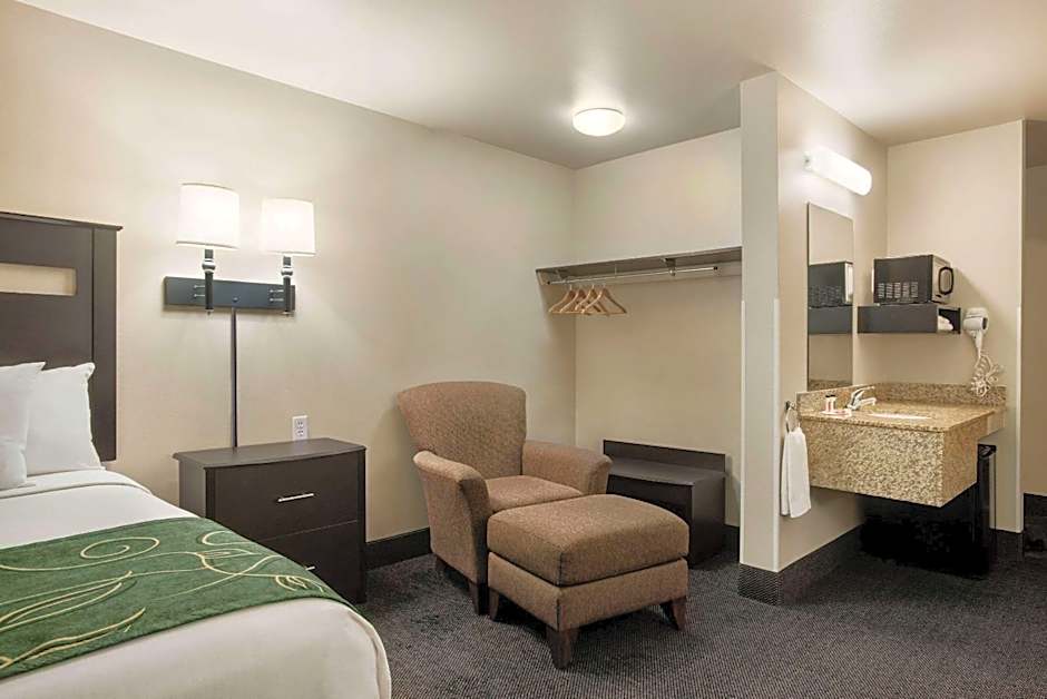 Baymont by Wyndham Glenwood