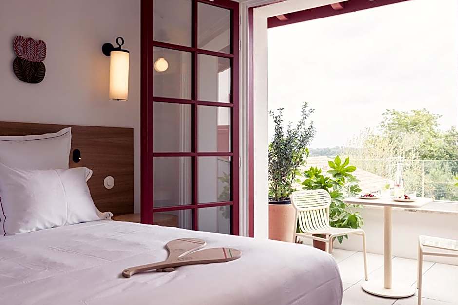 Hôtel INDARRA & SPA - Piscine