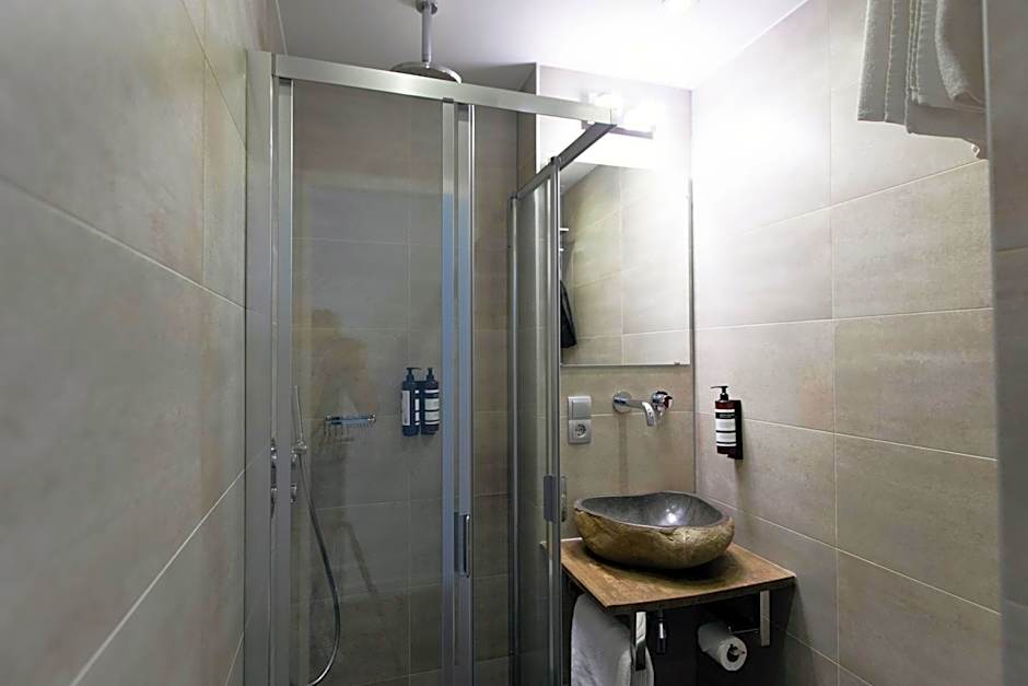 Quentin England Hotel