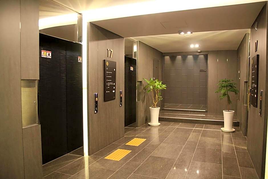 AM Hotel
