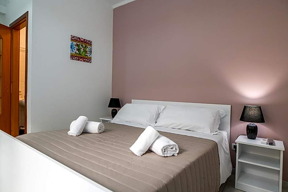 Ada Hotel