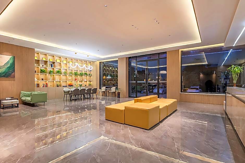GreenTree Inn JiangSu Wuxi Jiangyin Huashi Avenue Huaxi Village Business Hotel