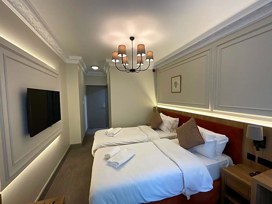 Old Mill Hotel & Lodge