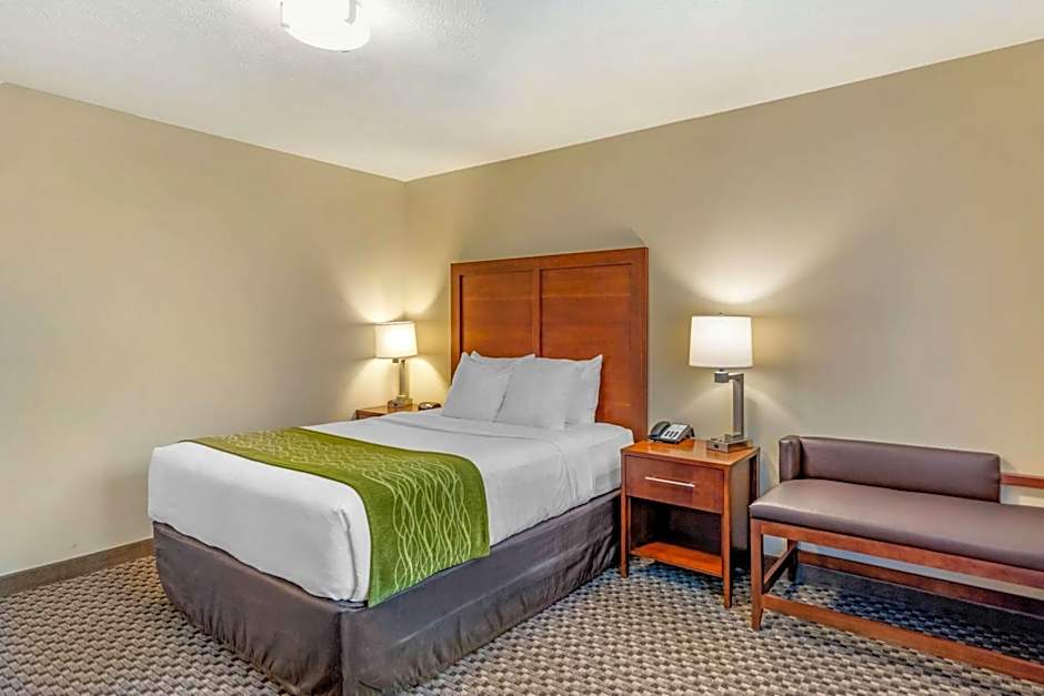 Comfort Inn & Suites Lancaster Antelope Valley