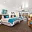 Beach House Inn & Suites