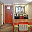 Hampton Inn & Suites by Hilton Toronto Airport