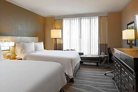 Two Queen Beds - Courtyard View