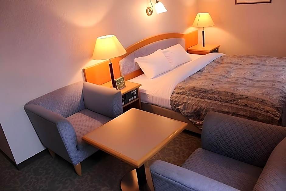 Hotel Crown Hills Takaoka