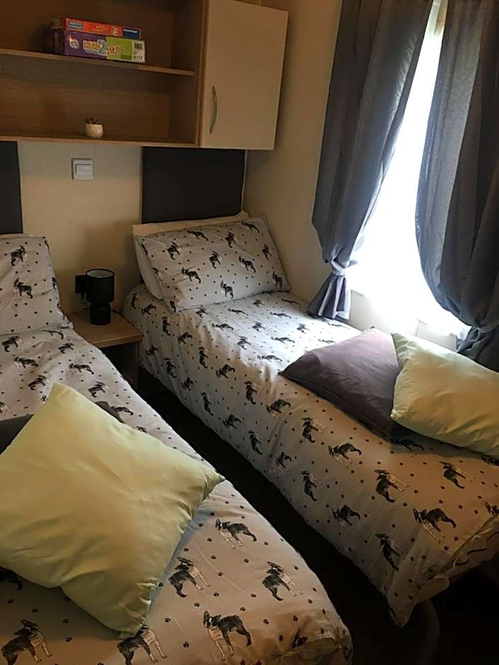 Luxury static caravan, 6 berth, Marine Holiday Park, Rhyl, Wales