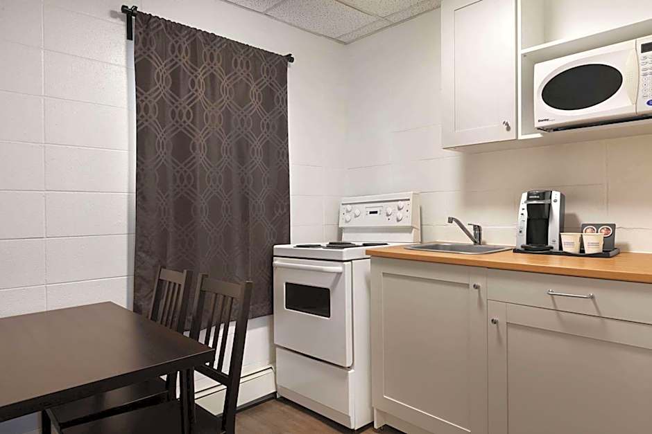 Howard Johnson by Wyndham Grande Prairie