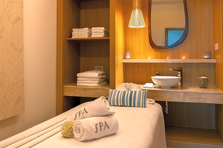 Hipotels Barrosa Palace