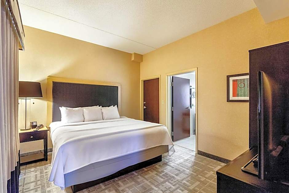 Cambria Hotel Pittsburgh - Downtown