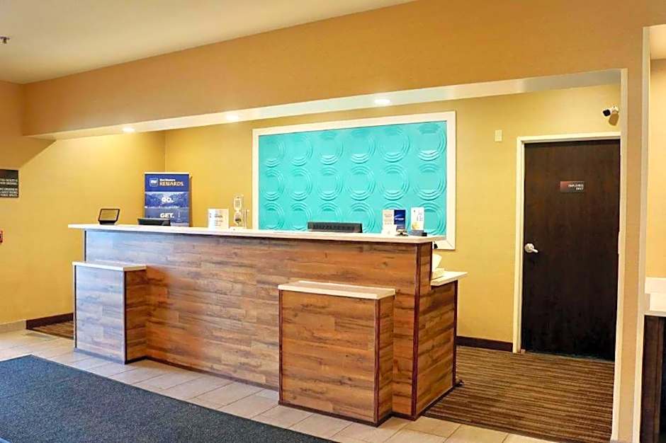 Best Western Fostoria Inn & Suites