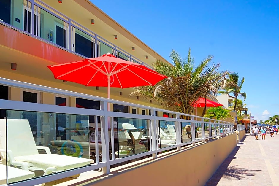 Diane Oceanfront Suites