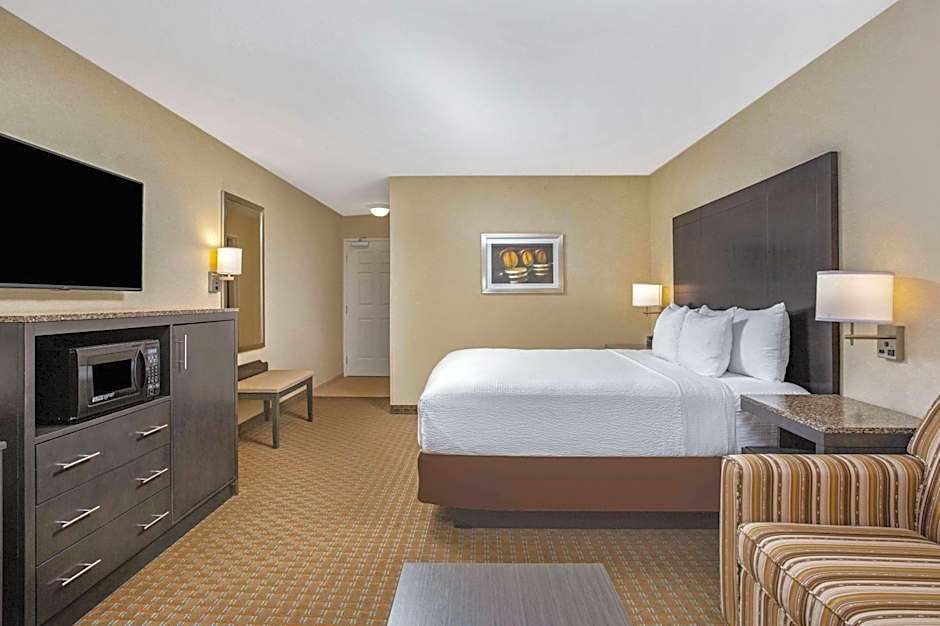 La Quinta Inn & Suites by Wyndham Paso Robles