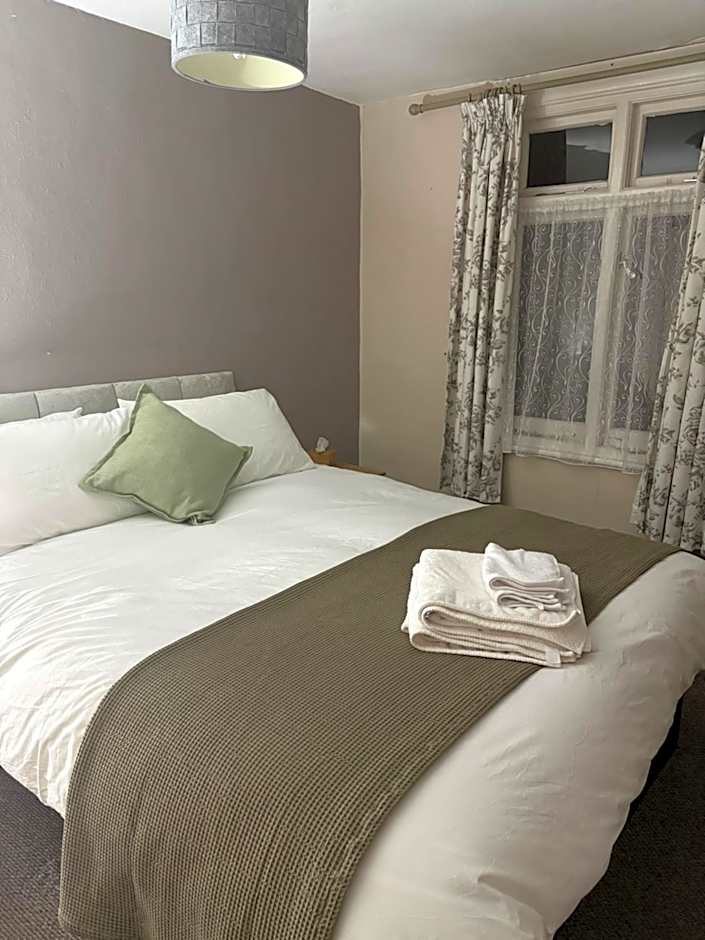 Hideway Dartmouth