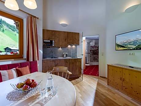 Suite with Mountain View