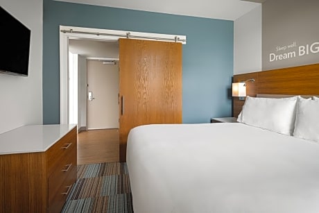 One-Bedroom King Suite
