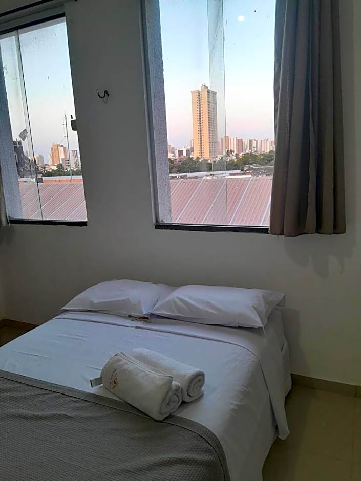 Central Palace Hotel