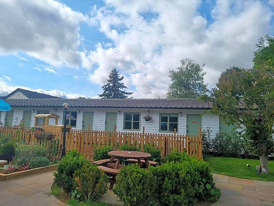 Pine, Country chalet located in Pegsdon