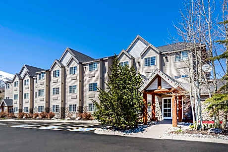 Ramada by Wyndham Frisco