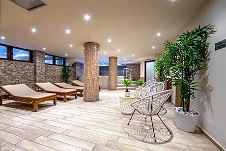 Triple Room with Lake View