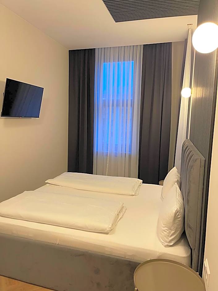 Motel Blue Messe