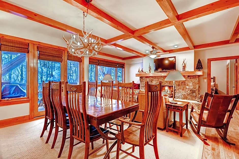 Bachelor Gulch Village