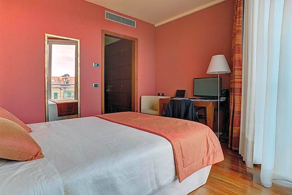 B&B HOTEL Imperia Rossini al Teatro