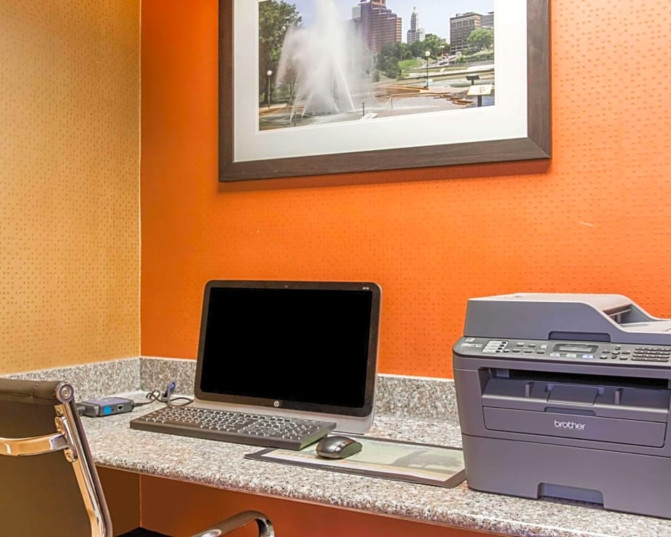 AmericInn by Wyndham Memphis East