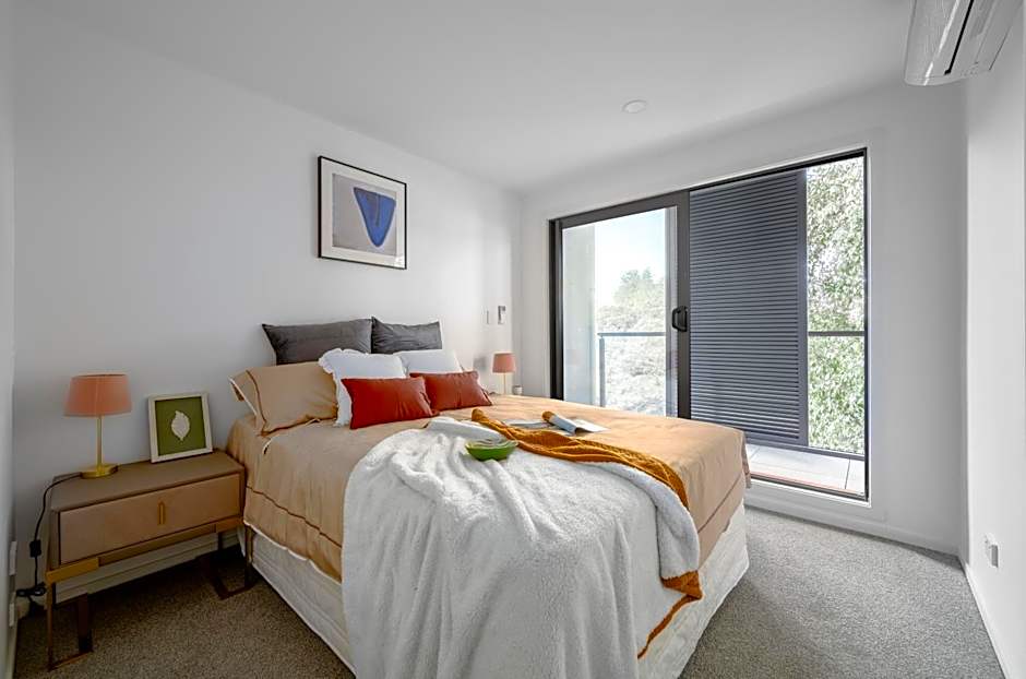 Sunrise Garden Suites