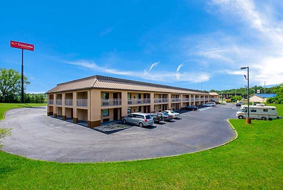Econo Lodge Inn & Suites Knoxville East