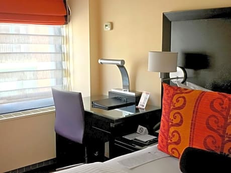 Superior Room, 1 Queen Bed, Balcony